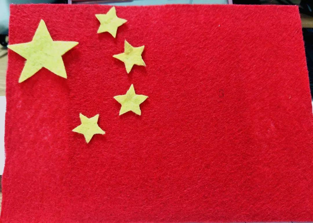 救援俏皮女孩