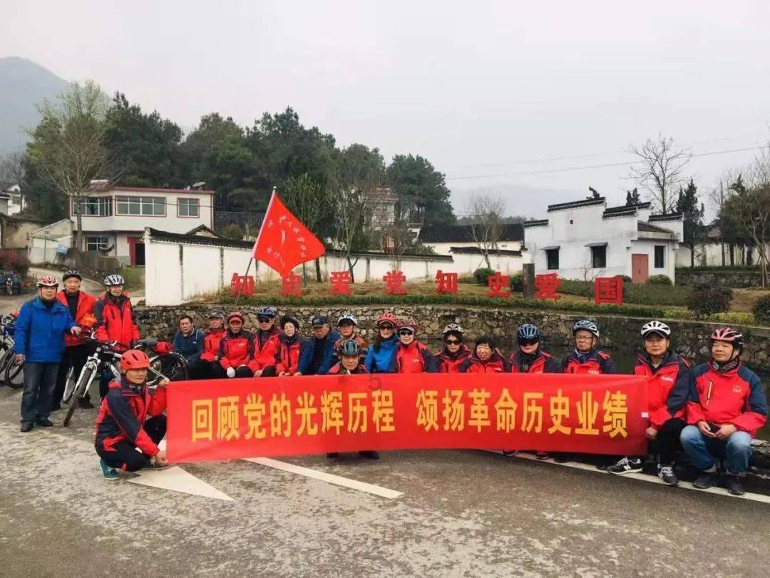 有人三天喝一瓶白酒，你认为需要戒酒吗？